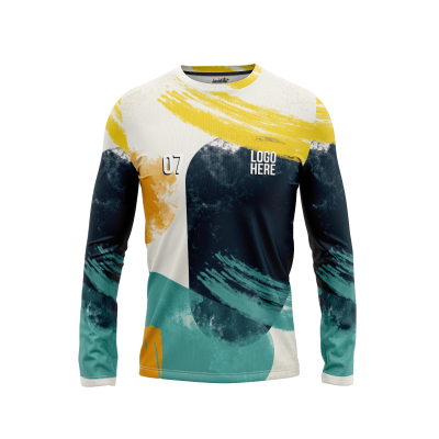 Futbol Uniform Men’s Long Sleeve T-Shirt