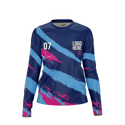 Swimming Women’s Long Sleeve T-Shirt
